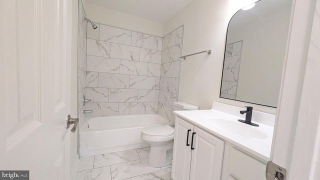 13296 ORANGEWOOD DR, Woodbridge, VA 22193