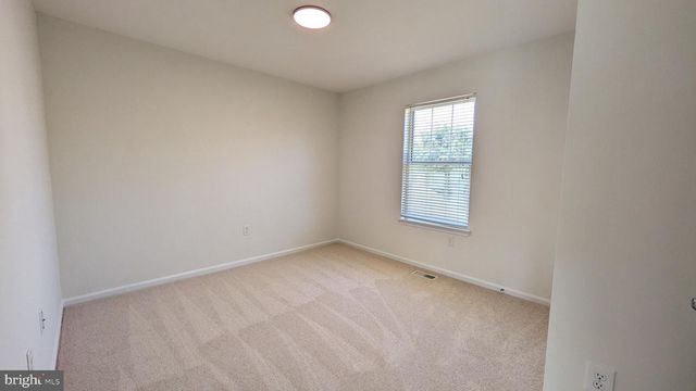 13296 ORANGEWOOD DR, Woodbridge, VA 22193