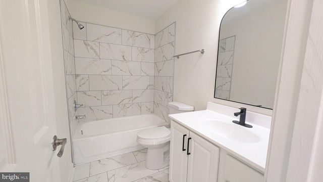 13296 ORANGEWOOD DR, Woodbridge, VA 22193