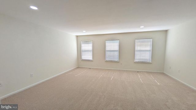 13296 ORANGEWOOD DR, Woodbridge, VA 22193