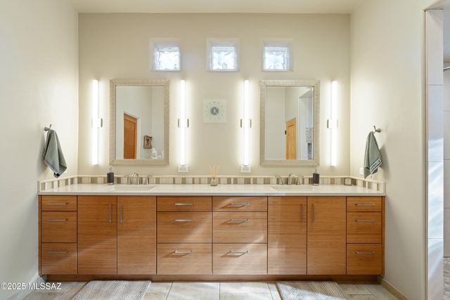 11200 E Camino Del Sahuaro, Tucson, AZ 85749