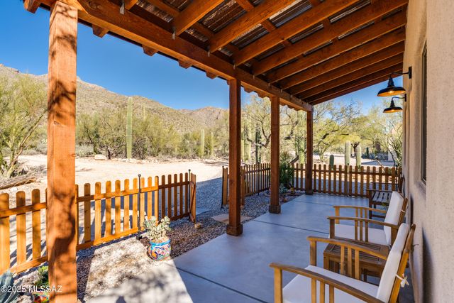 11200 E Camino Del Sahuaro, Tucson, AZ 85749