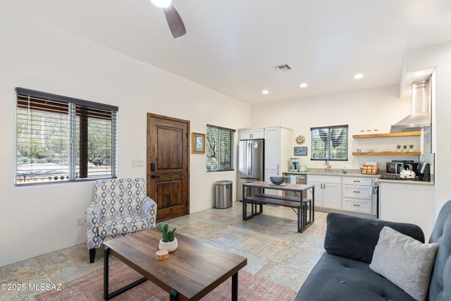 11200 E Camino Del Sahuaro, Tucson, AZ 85749