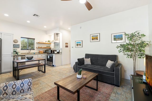 11200 E Camino Del Sahuaro, Tucson, AZ 85749