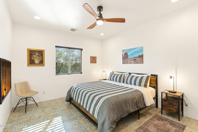 11200 E Camino Del Sahuaro, Tucson, AZ 85749