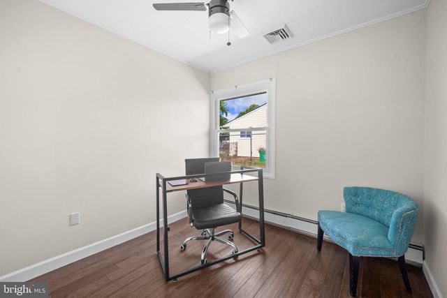 264 GOLDENRIDGE DR, Levittown, PA 19057