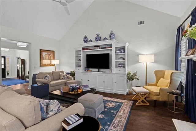 2674 Thornberry Place, Marietta, GA 30066