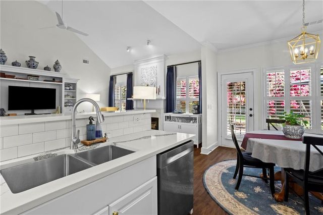 2674 Thornberry Place, Marietta, GA 30066
