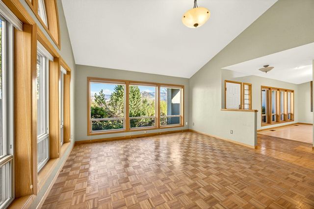 1800 Peachey Road, Ashland, OR 97520