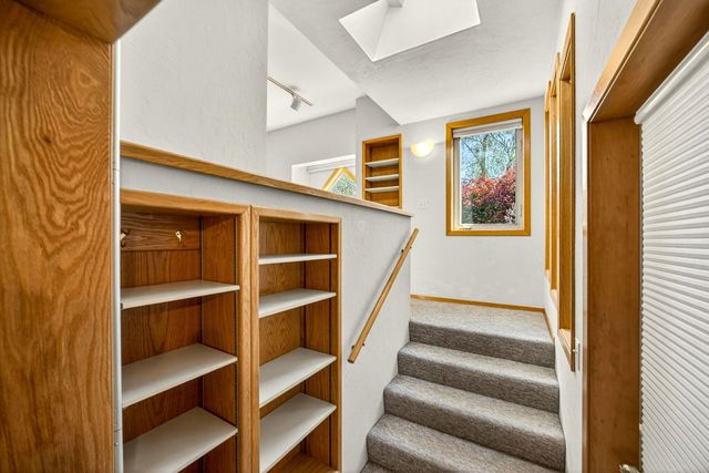 1800 Peachey Road, Ashland, OR 97520