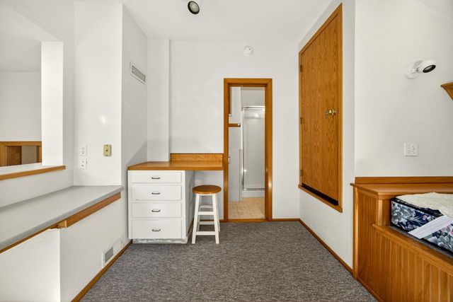 1800 Peachey Road, Ashland, OR 97520