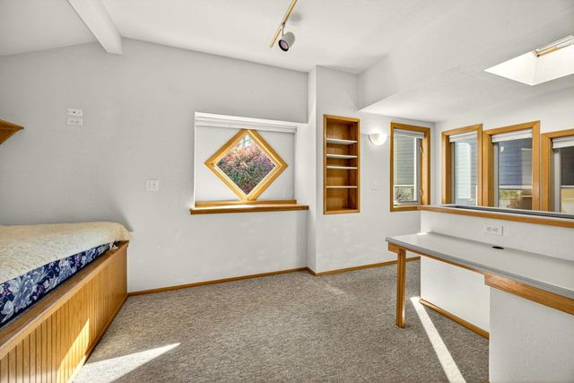 1800 Peachey Road, Ashland, OR 97520