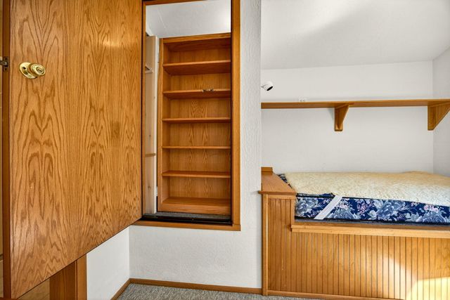 1800 Peachey Road, Ashland, OR 97520