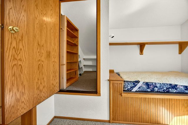 1800 Peachey Road, Ashland, OR 97520