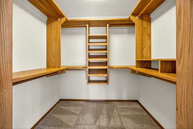 1800 Peachey Road, Ashland, OR 97520