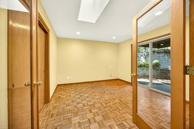 1800 Peachey Road, Ashland, OR 97520