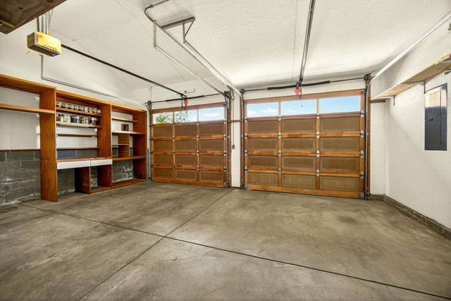 1800 Peachey Road, Ashland, OR 97520