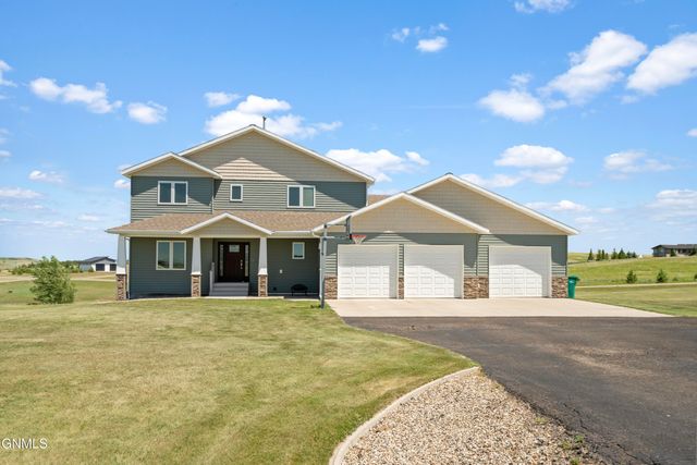 2818 Hogan Drive, Bismarck, ND 58503 property photo