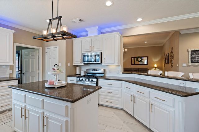 4223 Bolton Avenue, Santa Fe, TX 77510