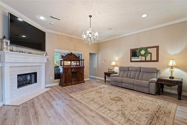 4223 Bolton Avenue, Santa Fe, TX 77510