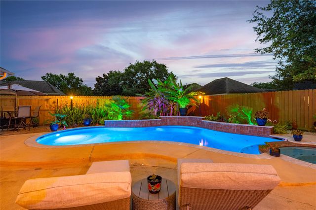 4223 Bolton Avenue, Santa Fe, TX 77510