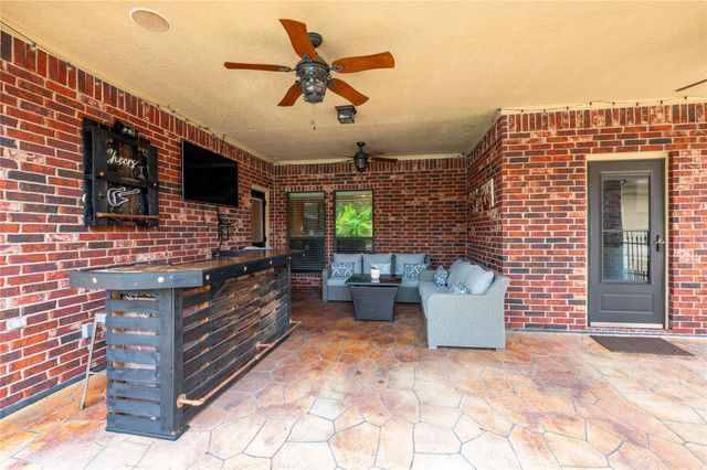 4223 Bolton Avenue, Santa Fe, TX 77510