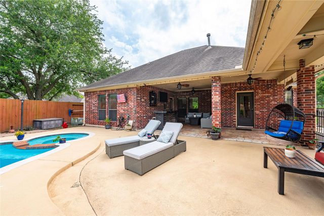 4223 Bolton Avenue, Santa Fe, TX 77510