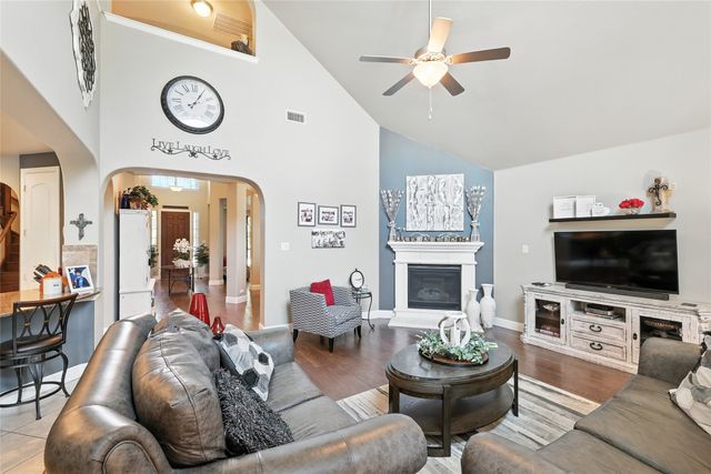 423 Hackworth Street, Roanoke, TX 76262