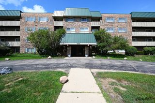 675 Grove Drive 409, Elk Grove Village, IL 60007