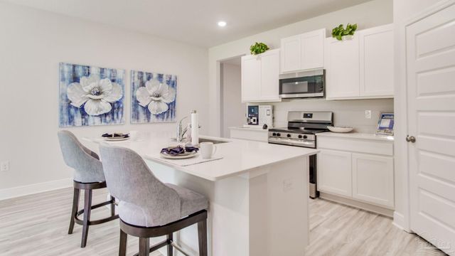 527 Bridle Way, Pensacola, FL 32534