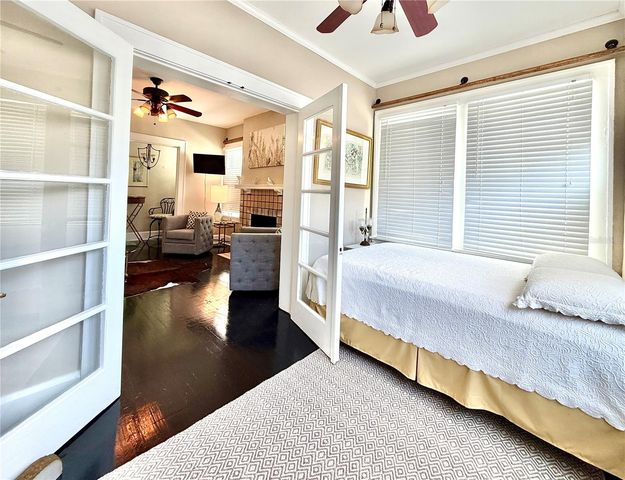 2014 JACKSON STREET N 2, St Petersburg, FL 33704