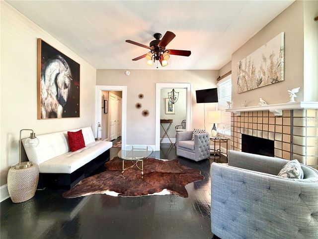 2014 JACKSON STREET N 2, St Petersburg, FL 33704