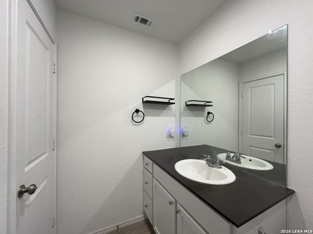 7630 Aston Cross, San Antonio, TX 78253