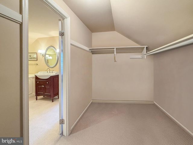 11300 ROLLING HOUSE RD, North Bethesda, MD 20852