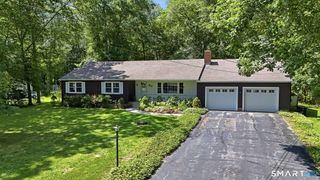 207 School House Road, Old Saybrook, CT 06475