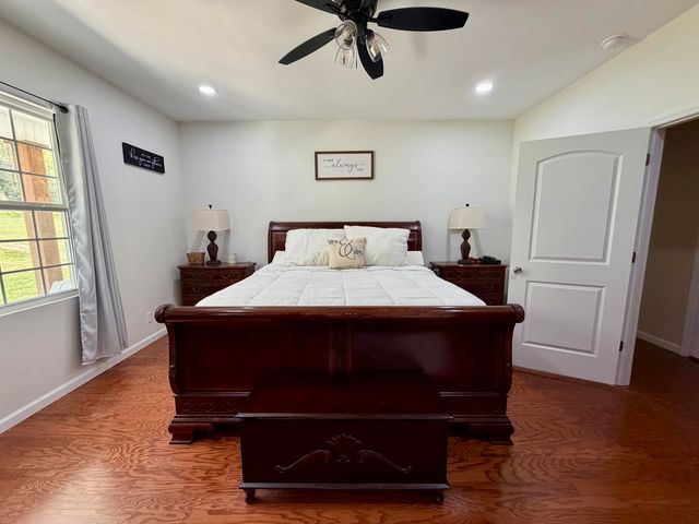 209 W Valley Road, Dunlap, TN 37327