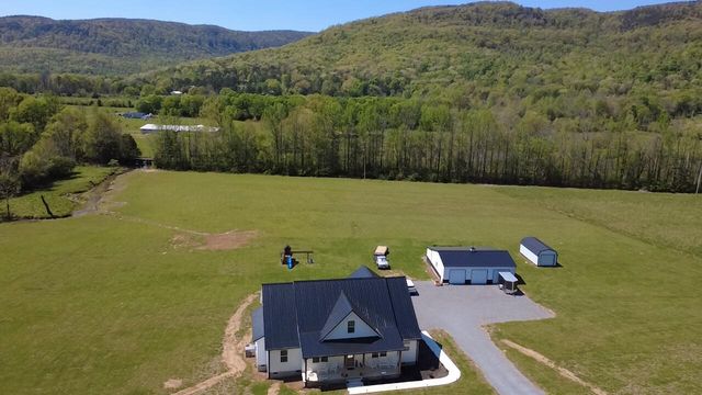 209 W Valley Road, Dunlap, TN 37327