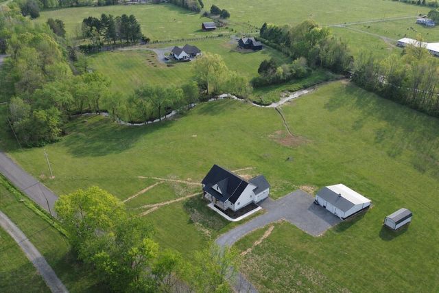 209 W Valley Road, Dunlap, TN 37327