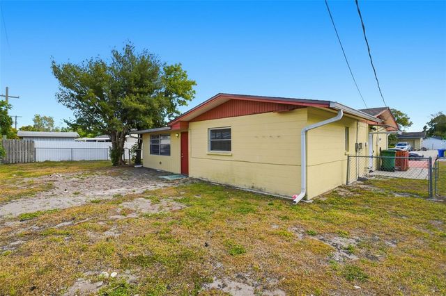 3218 OXFORD DRIVE W, Bradenton, FL 34205
