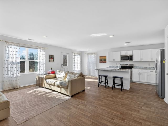 2212 Yearling Dr, Spring Hill, TN 37174