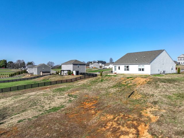 2212 Yearling Dr, Spring Hill, TN 37174