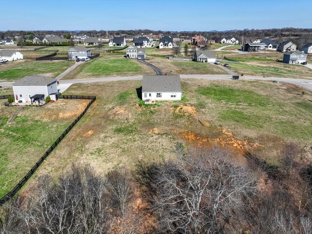 2212 Yearling Dr, Spring Hill, TN 37174