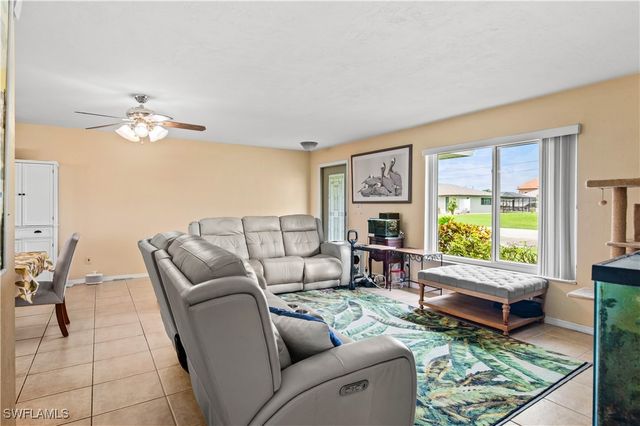 2230 SE 27th TER, Cape Coral, FL 33904