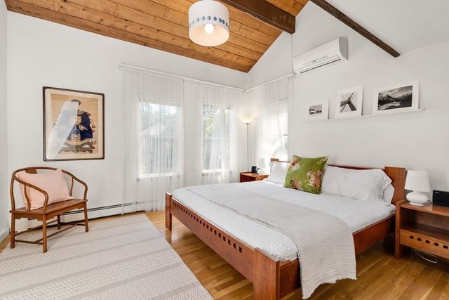 111 Chilton St 111, Cambridge, MA 02138