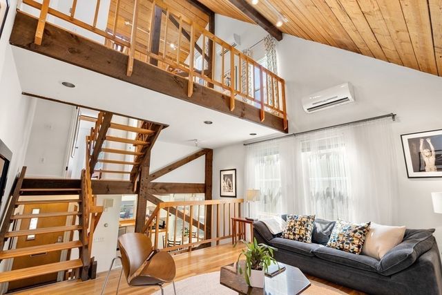 111 Chilton St 111, Cambridge, MA 02138