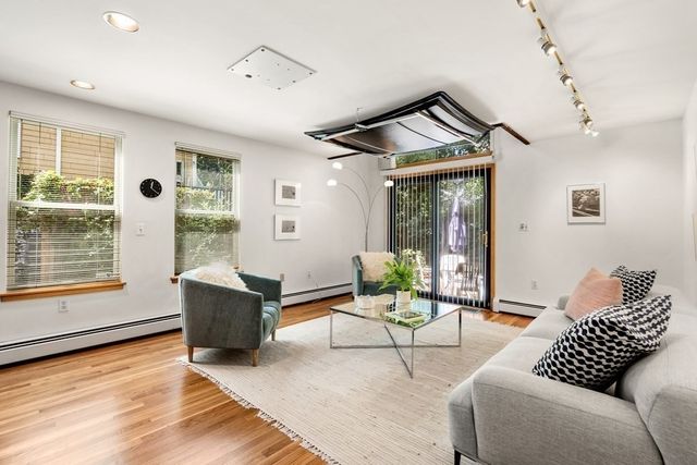 111 Chilton St 111, Cambridge, MA 02138