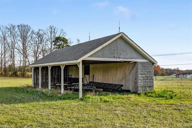 4313, 4315 E NC Highway 150, Browns Summit, NC 27214