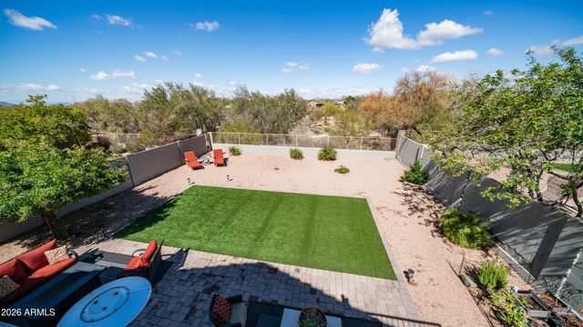 7516 E CHRISTMAS CHOLLA Drive, Scottsdale, AZ 85255