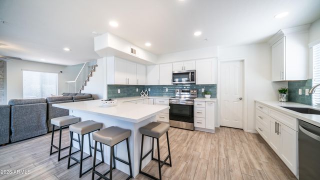 7516 E CHRISTMAS CHOLLA Drive, Scottsdale, AZ 85255