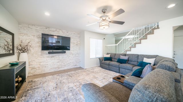 7516 E CHRISTMAS CHOLLA Drive, Scottsdale, AZ 85255
